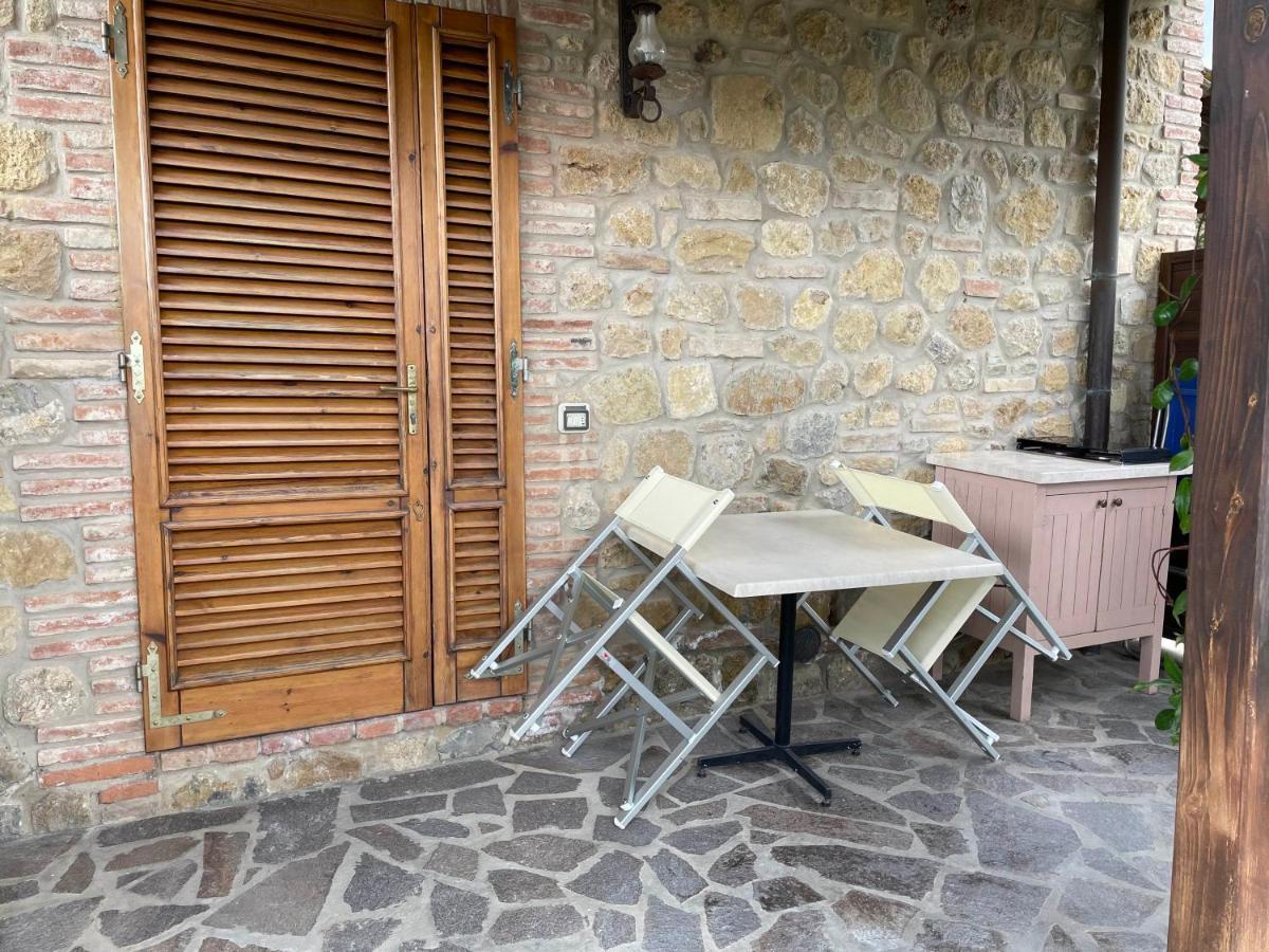 Casa Vacanza Le Case San Gimignano Extérieur photo